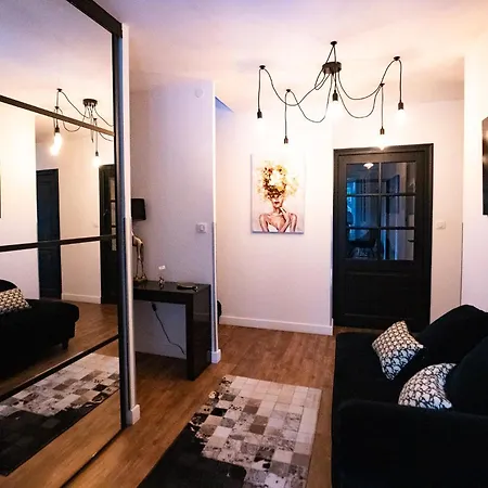 Proche D'ax Les Thermes Detente Et Relaxation Jusqu'a 8 Pers Dans La Maison De Veronique Avec Piscine Terrain De Petanque Et Jacuzzi *