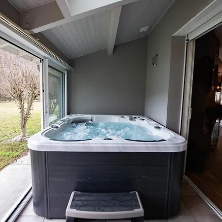 Proche D'ax Les Thermes Detente Et Relaxation Jusqu'a 8 Pers Dans La Maison De Veronique Avec Piscine Terrain De Petanque Et Jacuzzi Savignac-les-Ormeaux