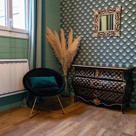 Proche D'ax Les Thermes Detente Et Relaxation Jusqu'a 8 Pers Dans La Maison De Veronique Avec Piscine Terrain De Petanque Et Jacuzzi *