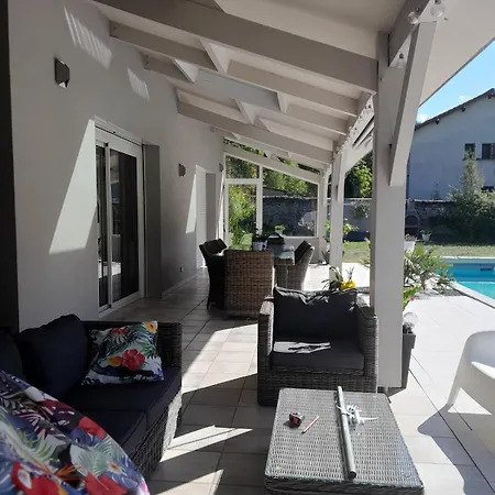 Villa Proche D'ax Les Thermes Detente Et Relaxation Jusqu'a 8 Pers Dans La Maison De Veronique Avec Piscine Terrain De Petanque Et Jacuzzi Savignac-les-Ormeaux